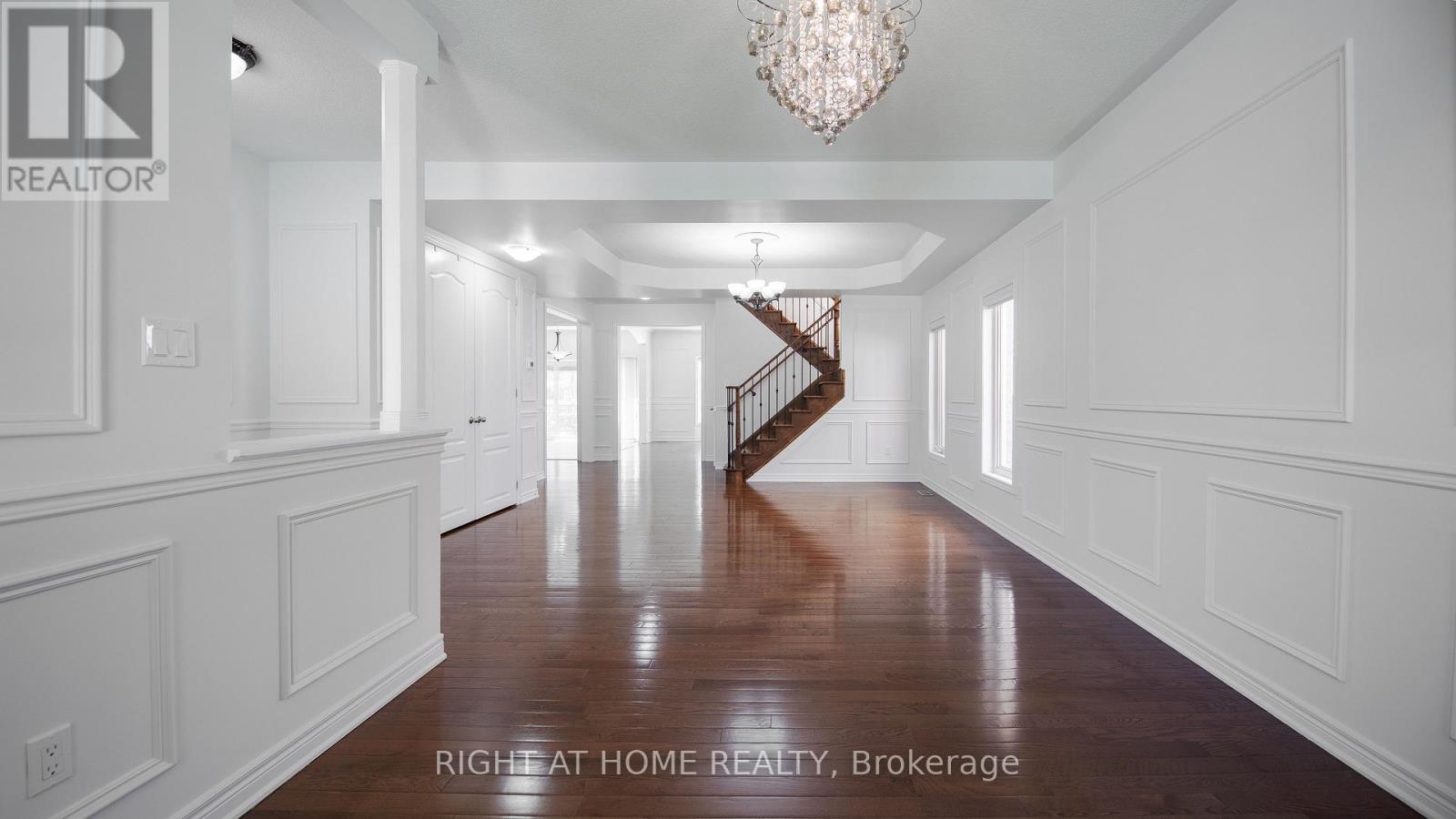 11 Amstel Avenue, Richmond Hill, Ontario  L4E 0P7 - Photo 5 - N13172310