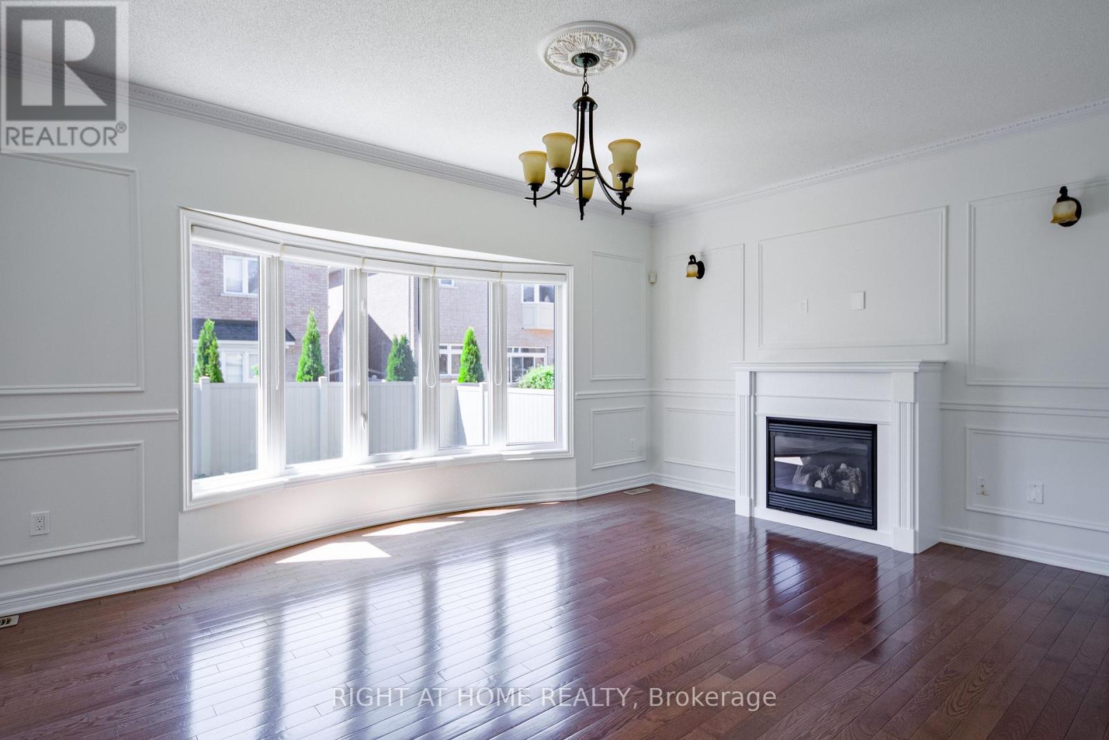 11 Amstel Avenue, Richmond Hill, Ontario  L4E 0P7 - Photo 9 - N13172310