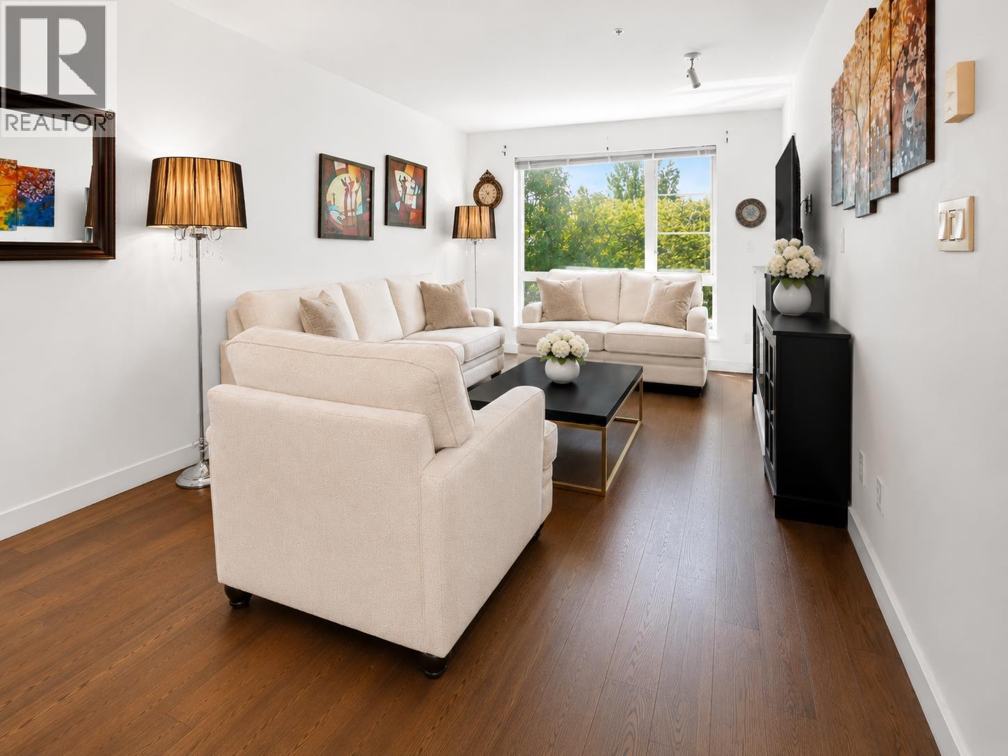 201 1330 Marine Drive, North Vancouver, British Columbia  V7P 1T4 - Photo 4 - R3125401