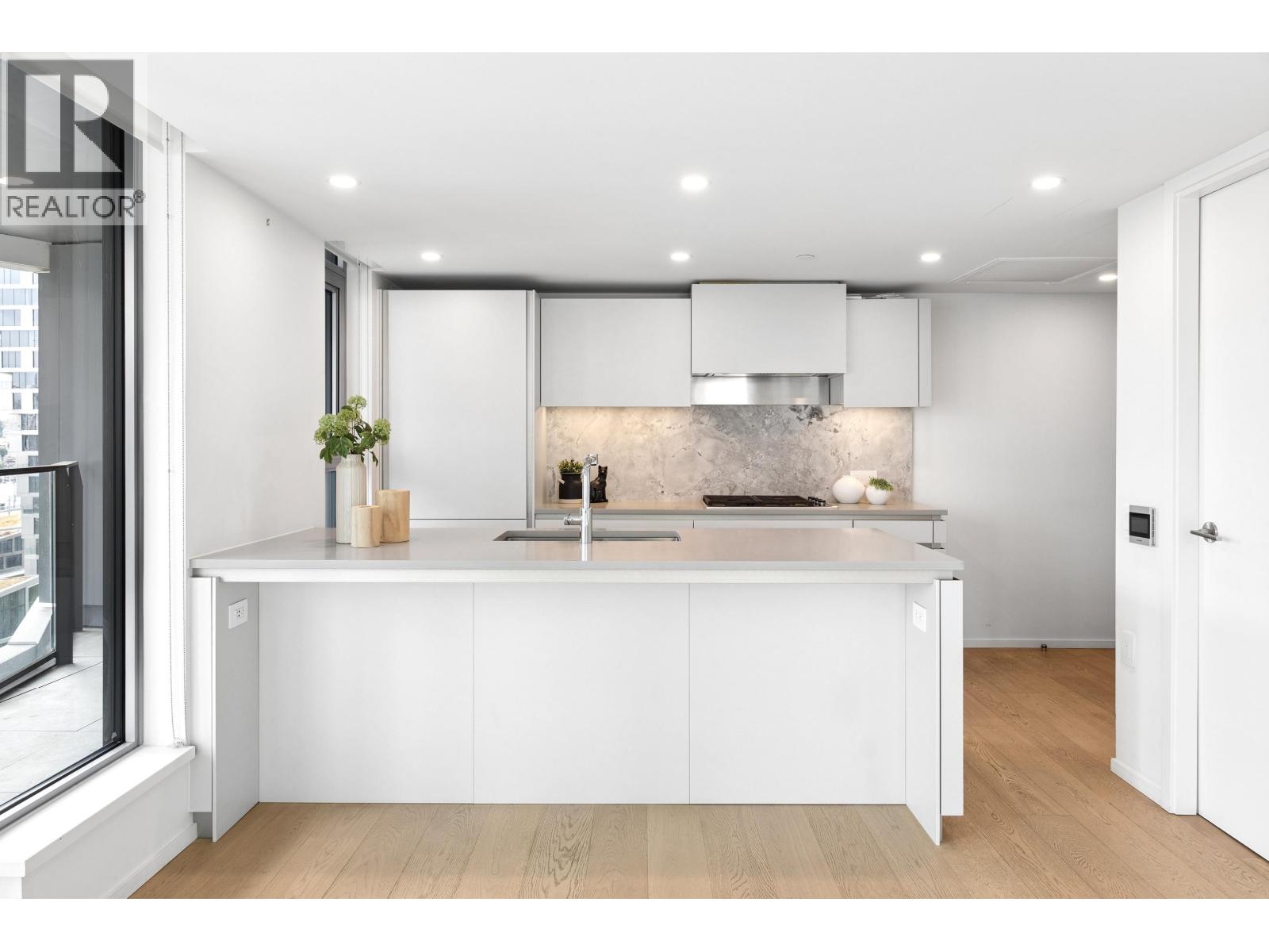1107 889 Pacific Street, Vancouver, British Columbia  V6Z 1C3 - Photo 3 - R3127565