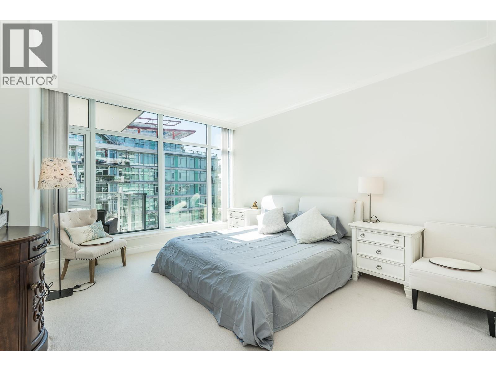703 175 Victory Ship Way, North Vancouver, British Columbia  V7L 0G1 - Photo 3 - R3127511