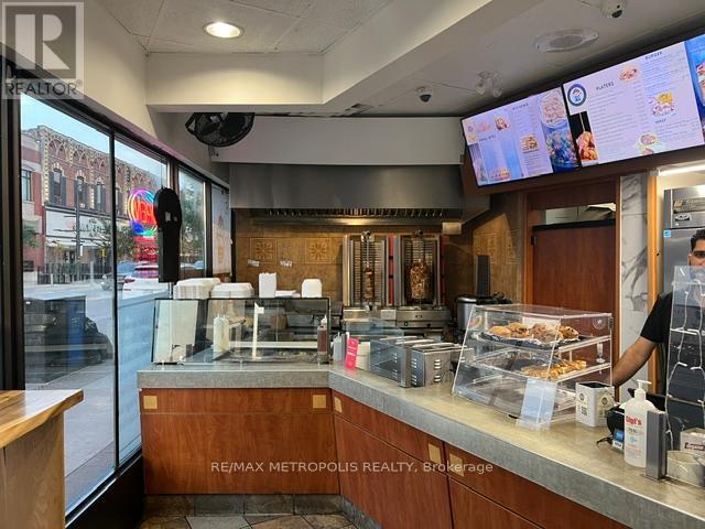 Main Fl - 1 Dunlop Street E, Barrie, Ontario  L4N 1A1 - Photo 6 - S13172230
