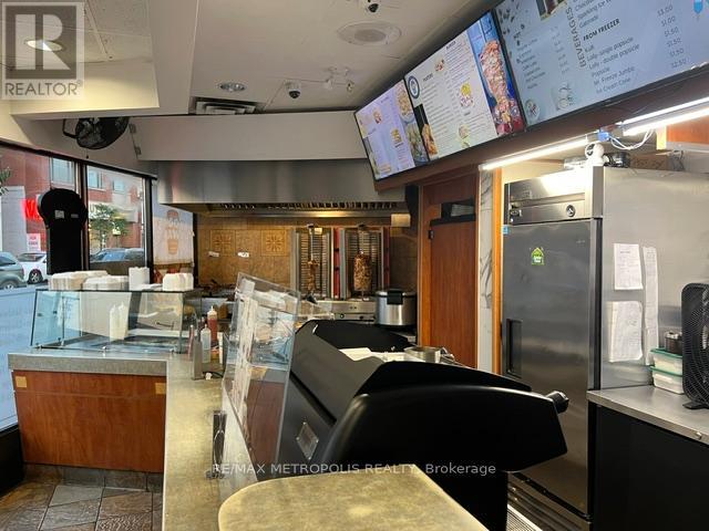 Main Fl - 1 Dunlop Street E, Barrie, Ontario  L4N 1A1 - Photo 7 - S13172230