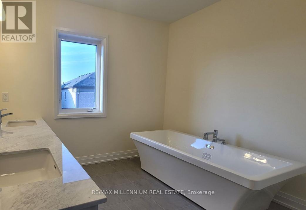22 Daffodil Road, Springwater, Ontario  L0L 1Y3 - Photo 12 - S13172270