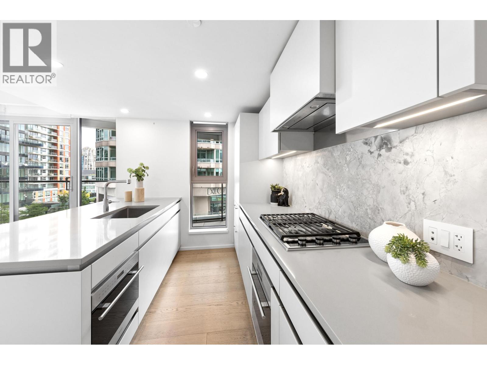 1107 889 Pacific Street, Vancouver, British Columbia  V6Z 1C3 - Photo 1 - R3127565