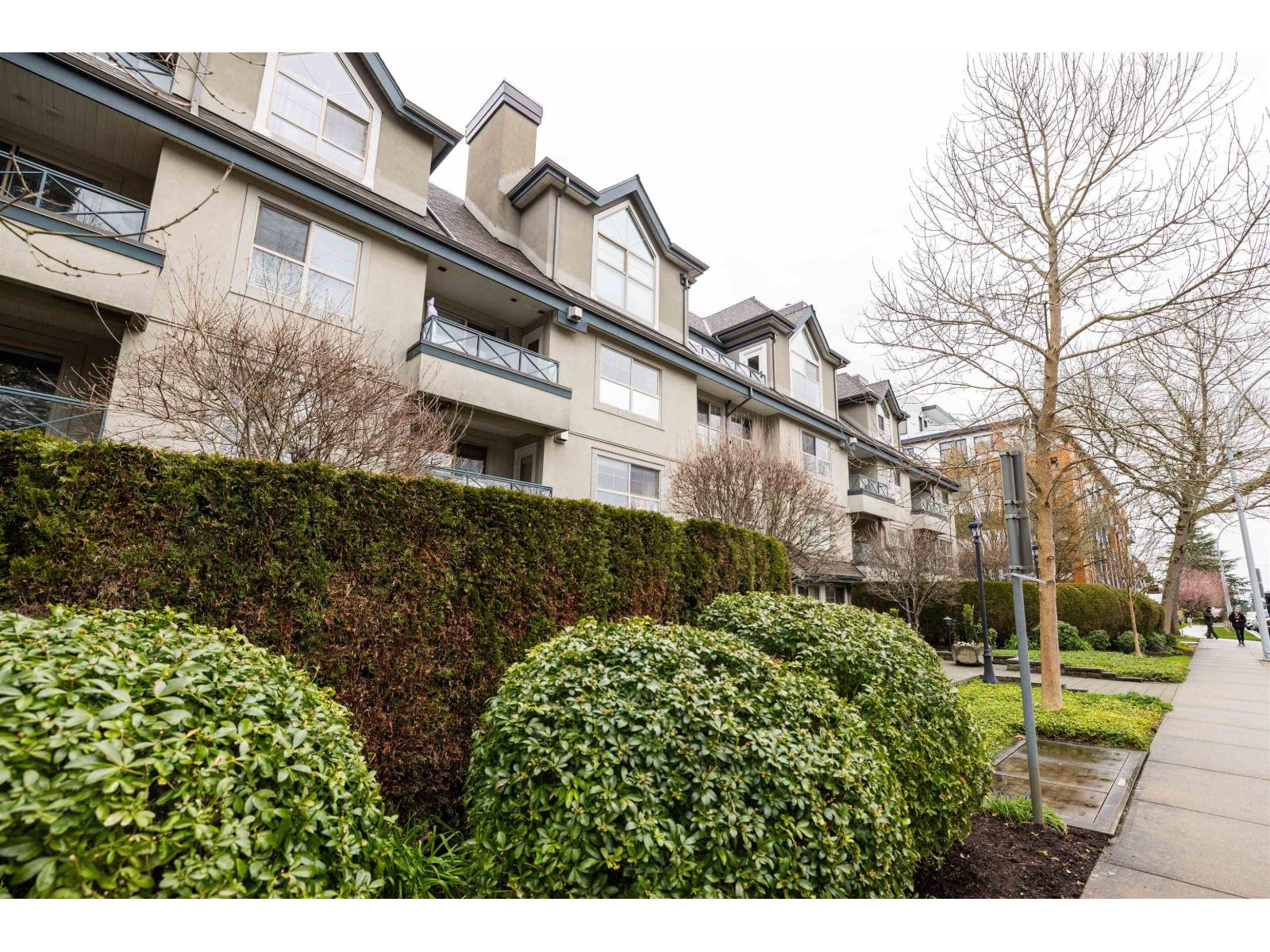 207 15325 17 Avenue, Surrey, British Columbia V4A 1T8 - Photo 3 - R3127208