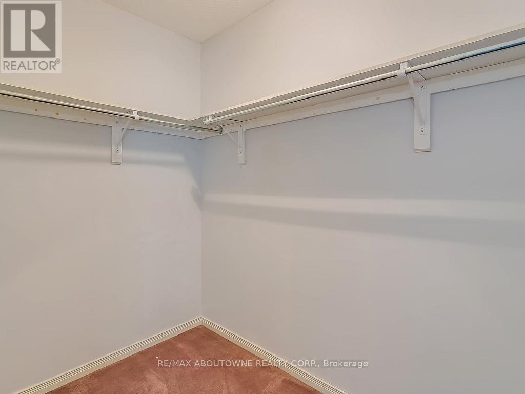 1310 Blanshard Drive, Burlington, Ontario  L7M 4S3 - Photo 18 - W13172244