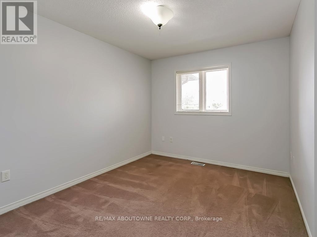 1310 Blanshard Drive, Burlington, Ontario  L7M 4S3 - Photo 21 - W13172244