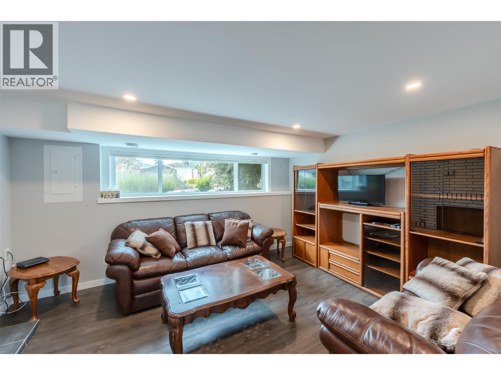 11512 Harvey Street, Summerland, British Columbia  V0h 1Z0 - Photo 10 - 10388871