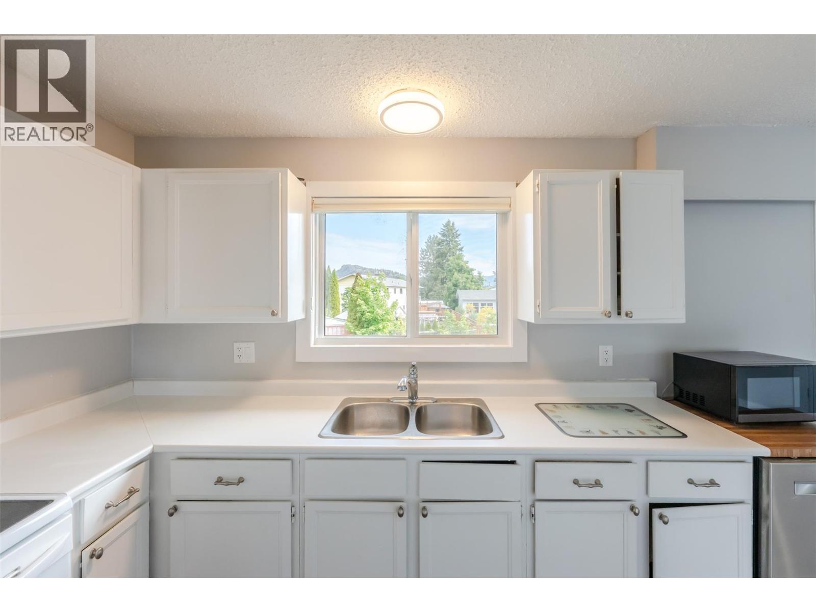 11512 Harvey Street, Summerland, British Columbia  V0h 1Z0 - Photo 36 - 10388871