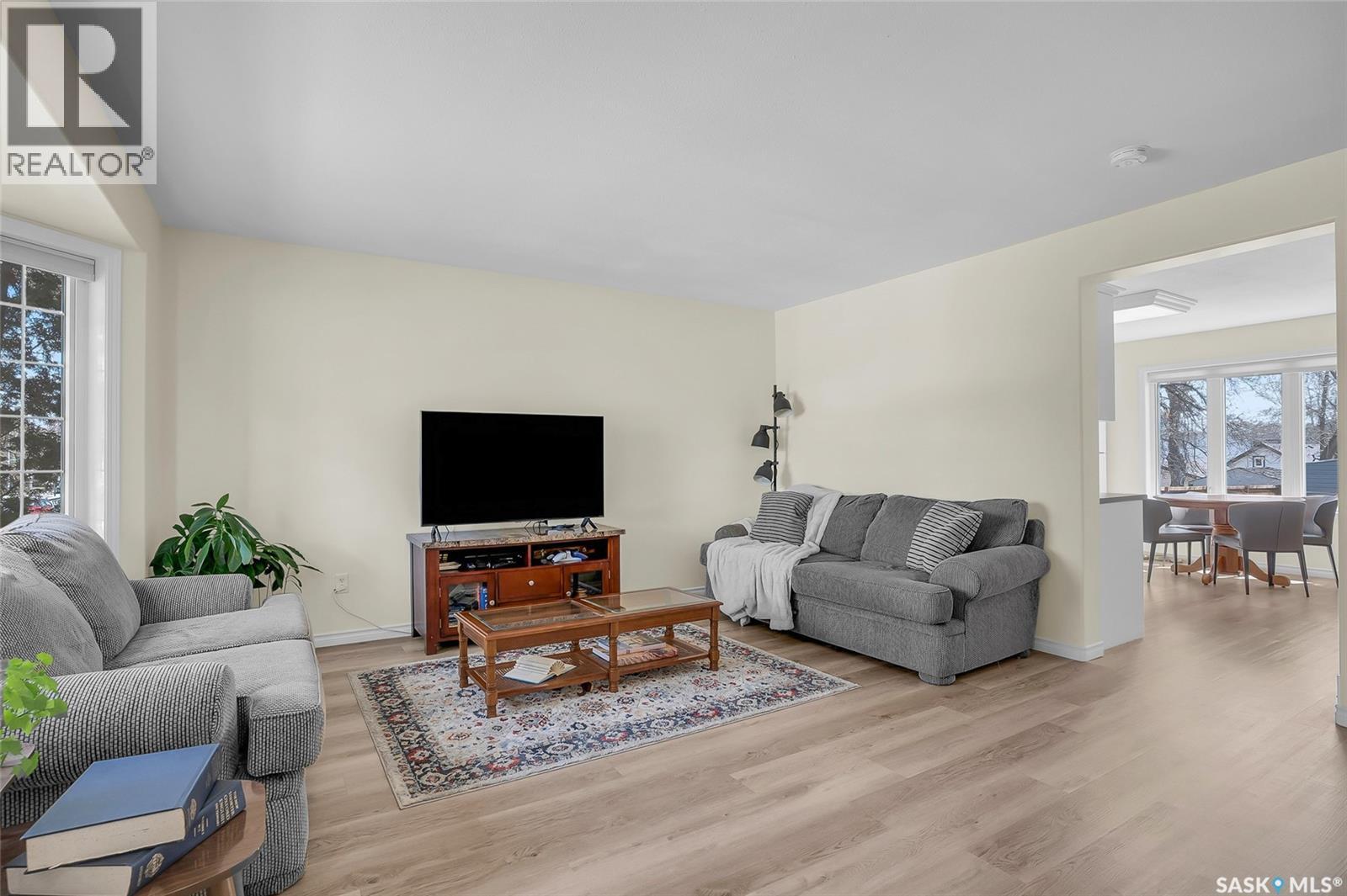 1122 12th Street E, Saskatoon, Saskatchewan  S7H 0E2 - Photo 3 - SK037072