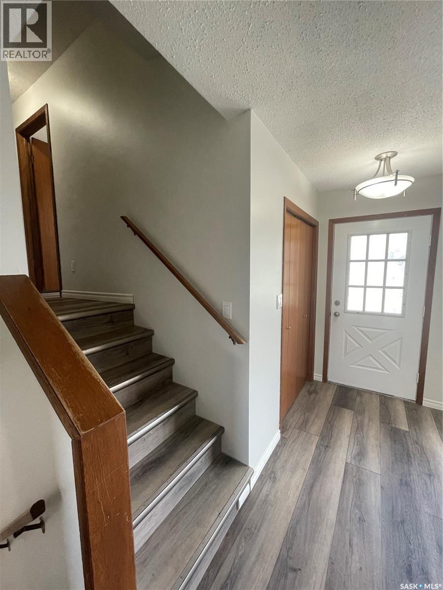 1510 Mckercher Drive, Saskatoon, Saskatchewan  S7H 5J9 - Photo 4 - SK037033