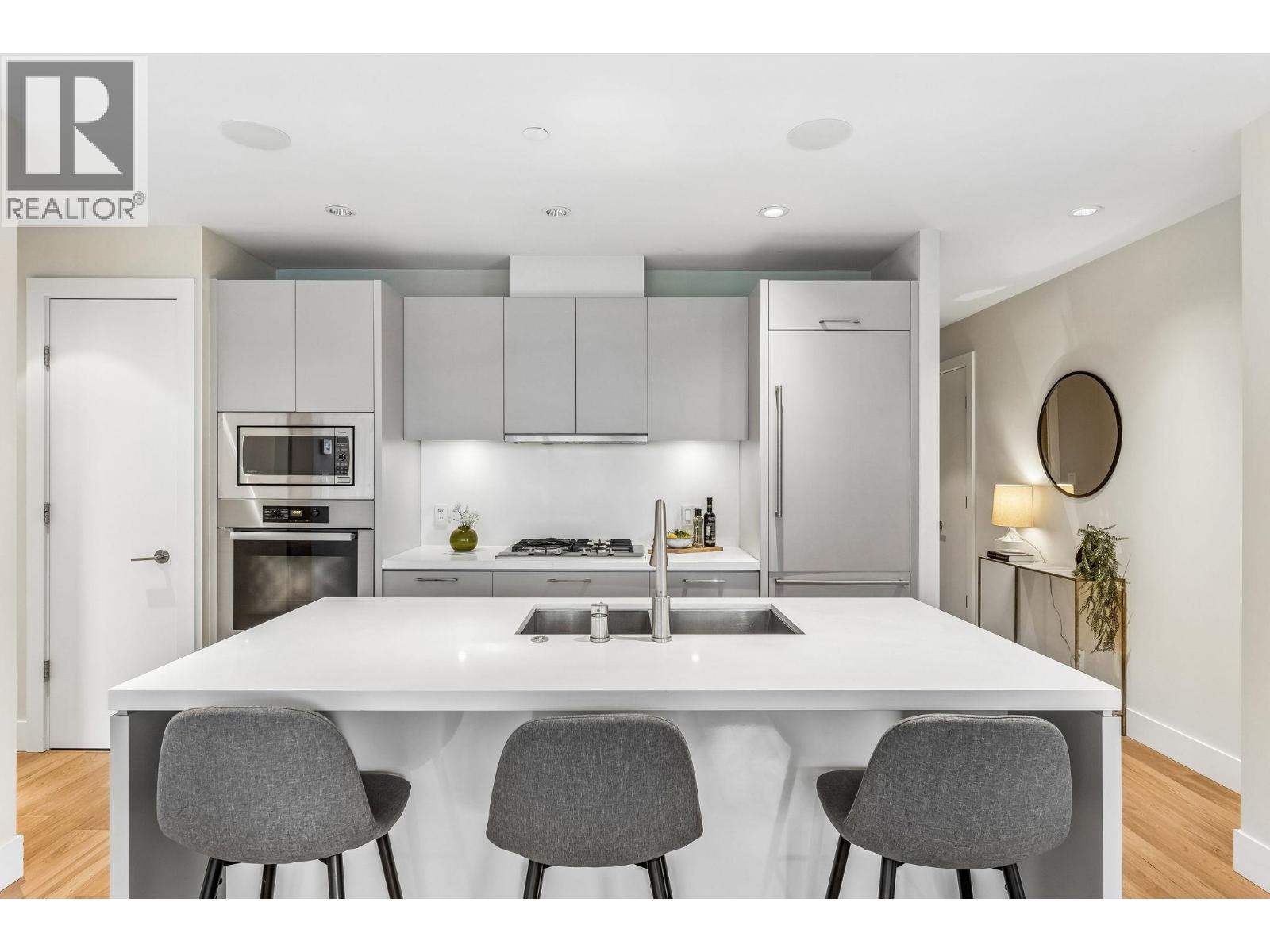 204 866 Arthur Erickson Place, West Vancouver, British Columbia  V7T 0B2 - Photo 8 - R3127733