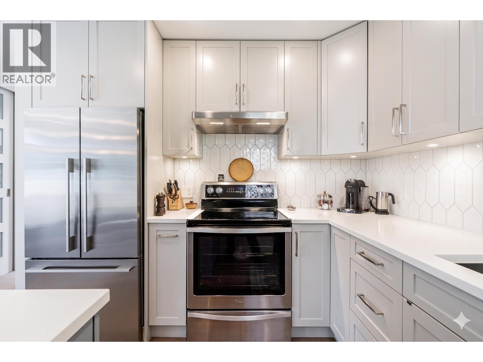 306 1535 Chesterfield Avenue, North Vancouver, British Columbia  V7M 2N5 - Photo 4 - R3127745