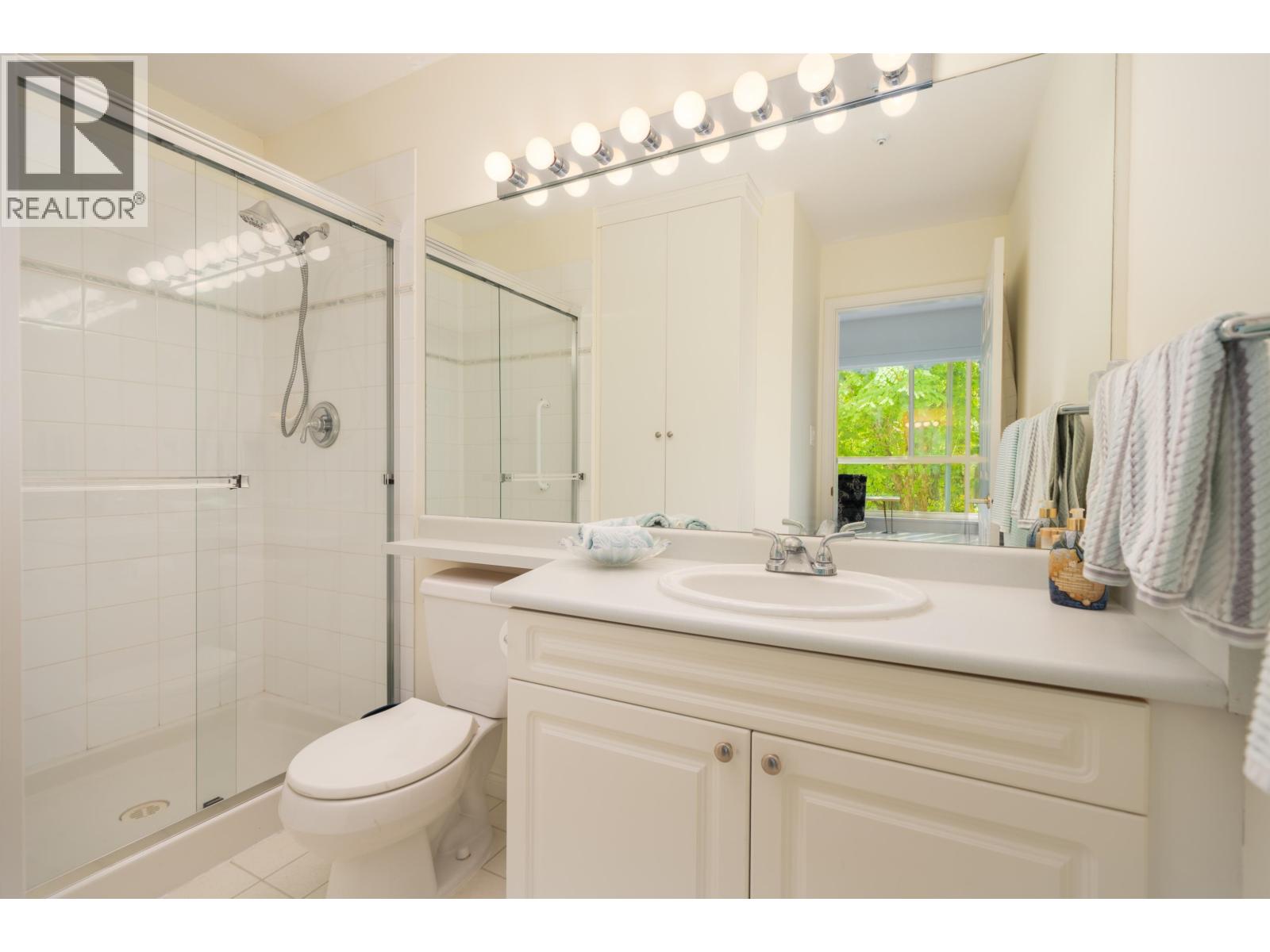 229 3098 Guildford Way, Coquitlam, British Columbia  V3B 7W8 - Photo 14 - R3127746