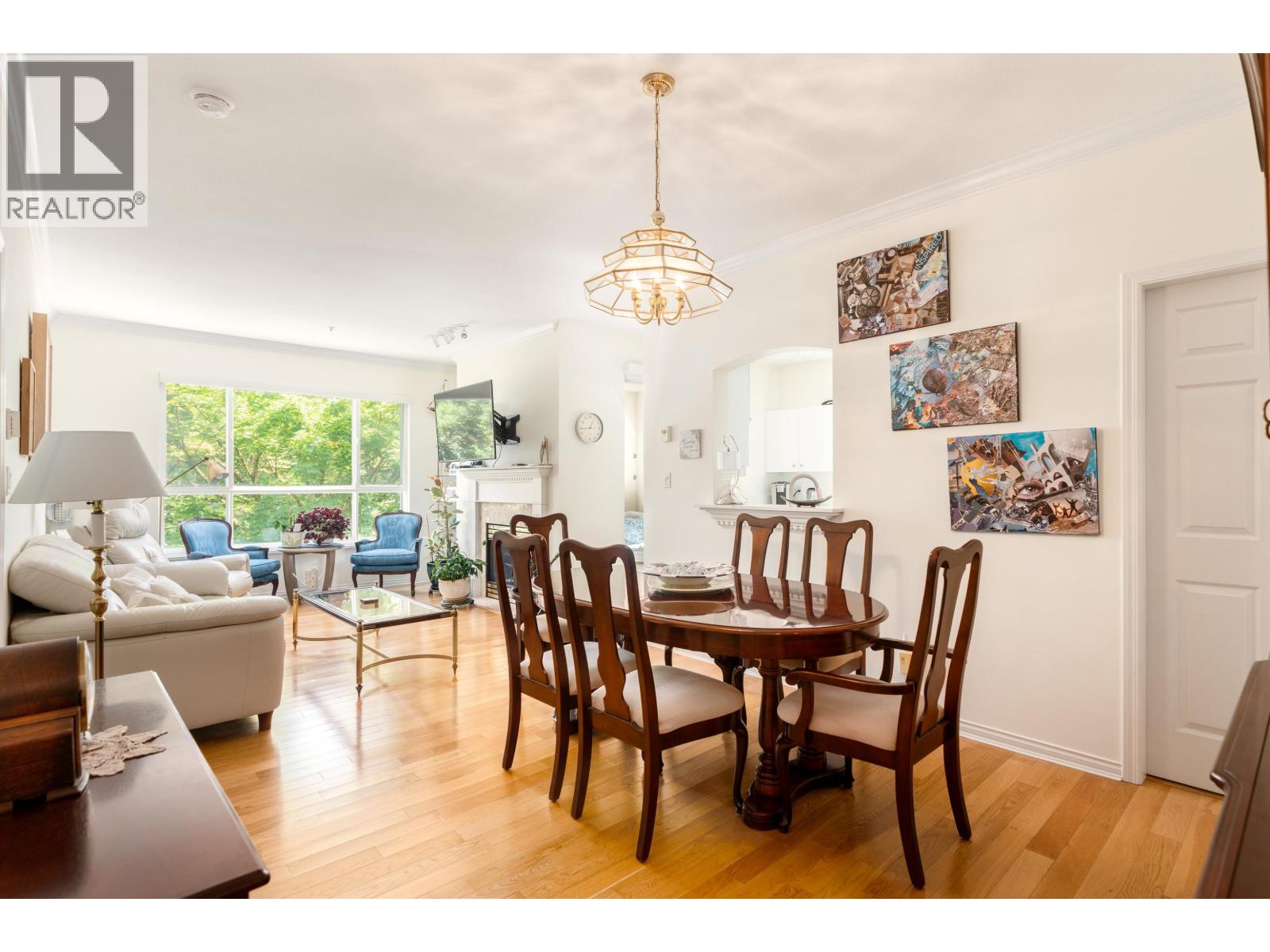 229 3098 Guildford Way, Coquitlam, British Columbia  V3B 7W8 - Photo 6 - R3127746