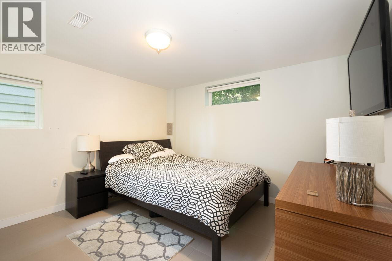 1185 Cloverley Street, North Vancouver, British Columbia  V7L 1N7 - Photo 28 - R3127719