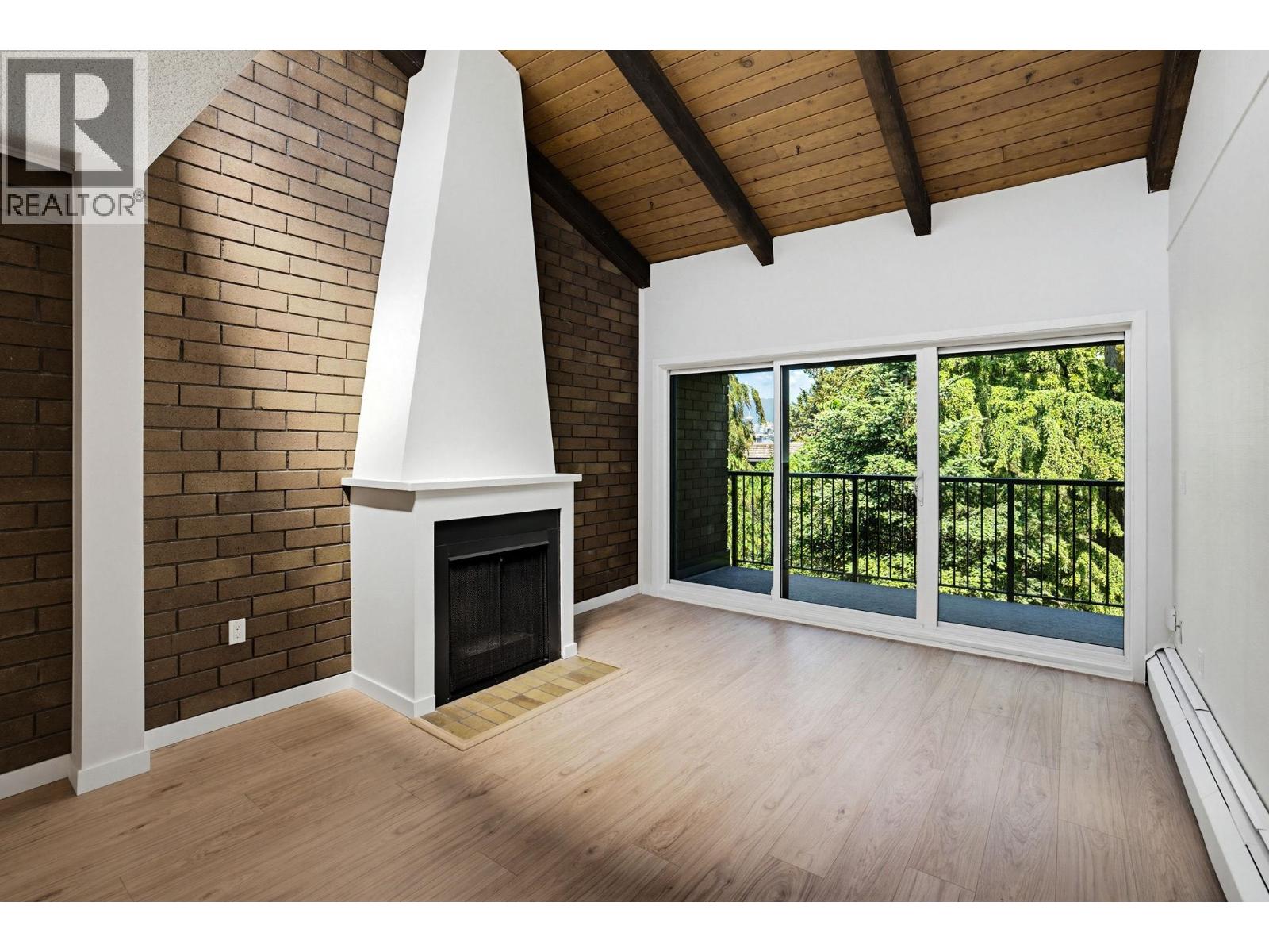 312 330 E 7th Avenue, Vancouver, British Columbia  V5T 4K5 - Photo 3 - R3127694