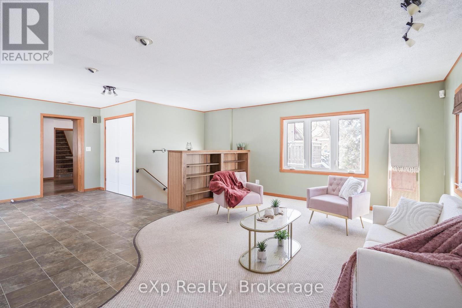 78 Victoria Avenue E, South Huron, Ontario  N0M 1M0 - Photo 4 - X13172338