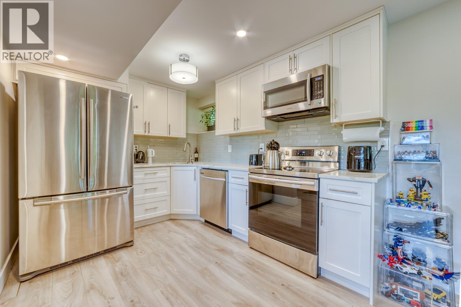 4902 Ranger Avenue, North Vancouver, British Columbia  V7R 3M4 - Photo 20 - R3127730
