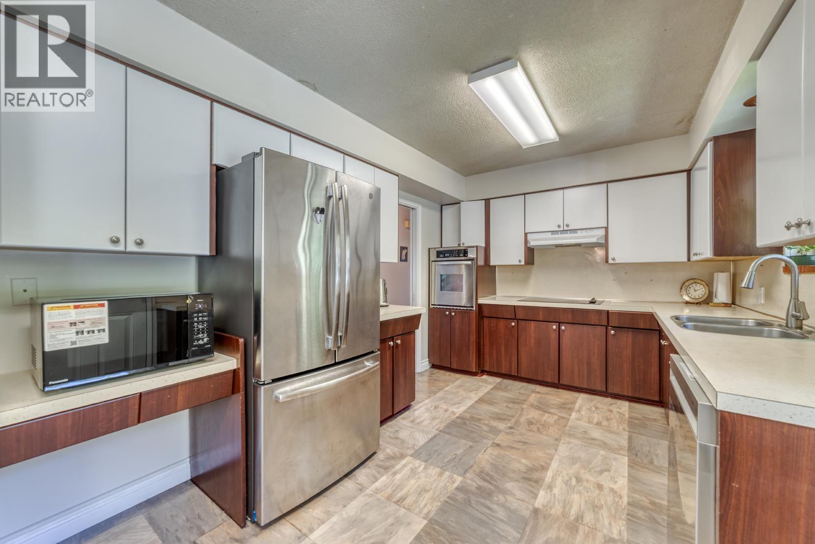4902 Ranger Avenue, North Vancouver, British Columbia  V7R 3M4 - Photo 5 - R3127730