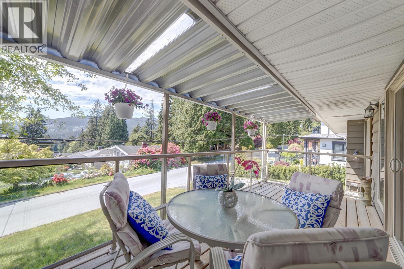 4902 Ranger Avenue, North Vancouver, British Columbia  V7R 3M4 - Photo 10 - R3127730