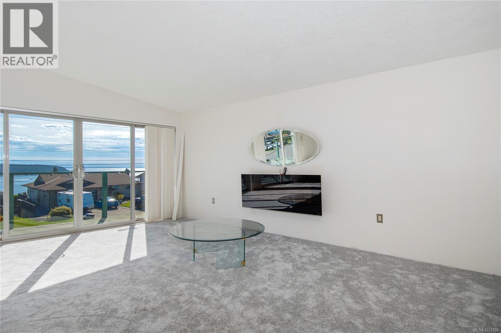 648 Galerno Rd, Campbell River, British Columbia  V9W 5Y2 - Photo 5 - 1037995