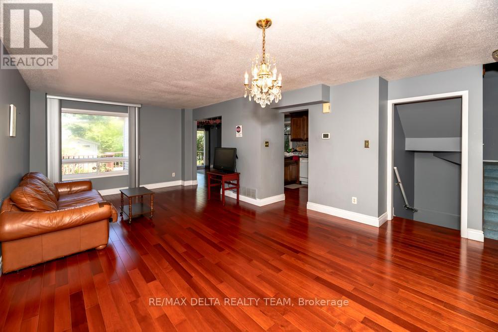 132 Acklam Terrace W, Ottawa, Ontario  K2K 2J5 - Photo 8 - X13172346