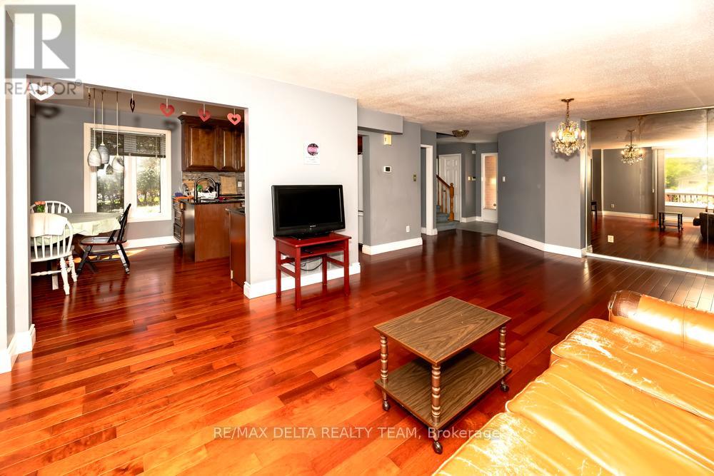 132 Acklam Terrace W, Ottawa, Ontario  K2K 2J5 - Photo 9 - X13172346