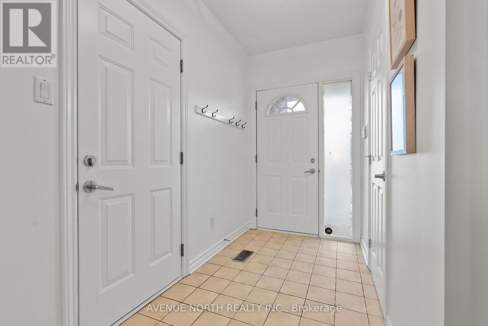 244 Deerfox Drive, Ottawa, Ontario  K2J 4Z2 - Photo 2 - X13172354