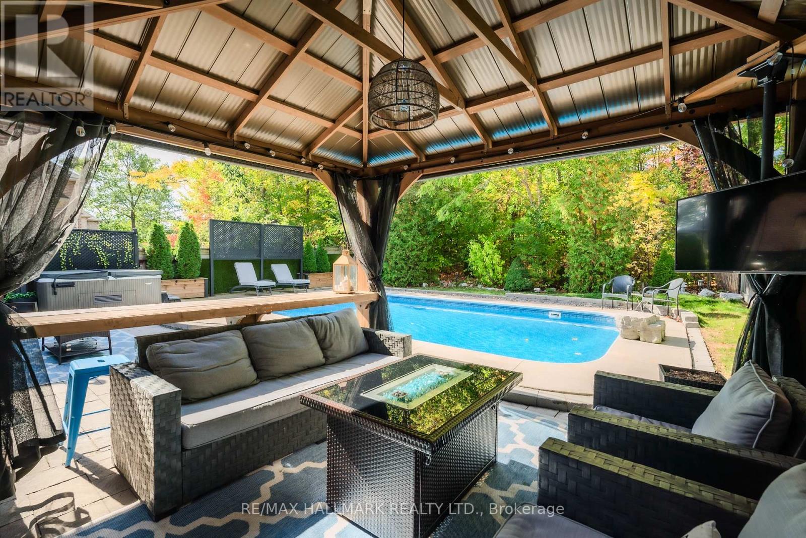 566 Maitland Drive, Pickering, Ontario  L1W 0A8 - Photo 26 - E13170600