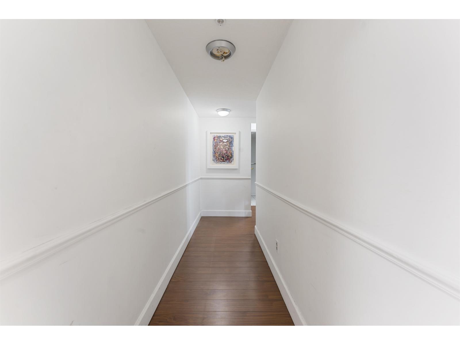 1604 10523 University Drive, Surrey, British Columbia  V3T 5T8 - Photo 3 - R3127524