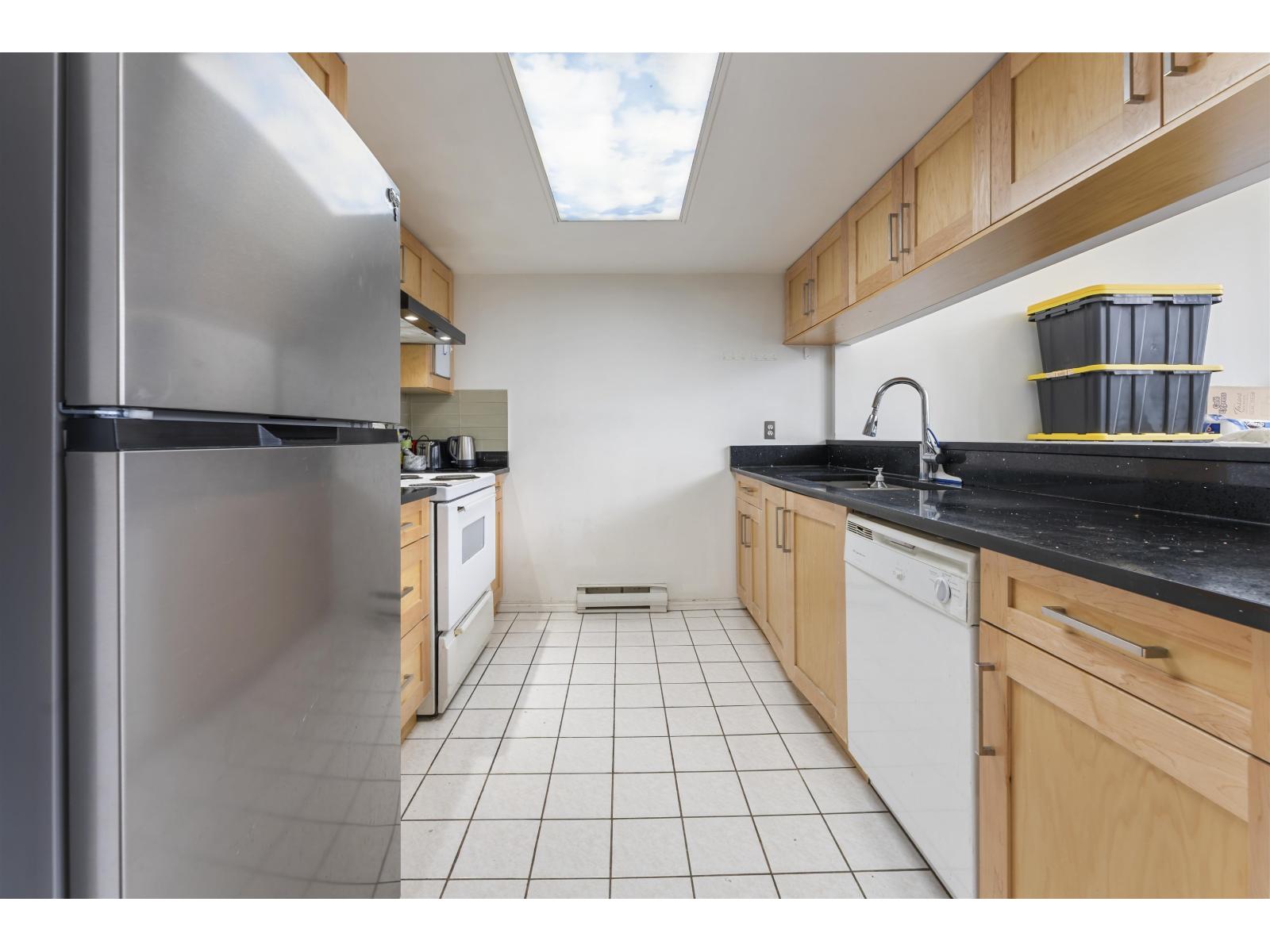 1604 10523 University Drive, Surrey, British Columbia  V3T 5T8 - Photo 8 - R3127524