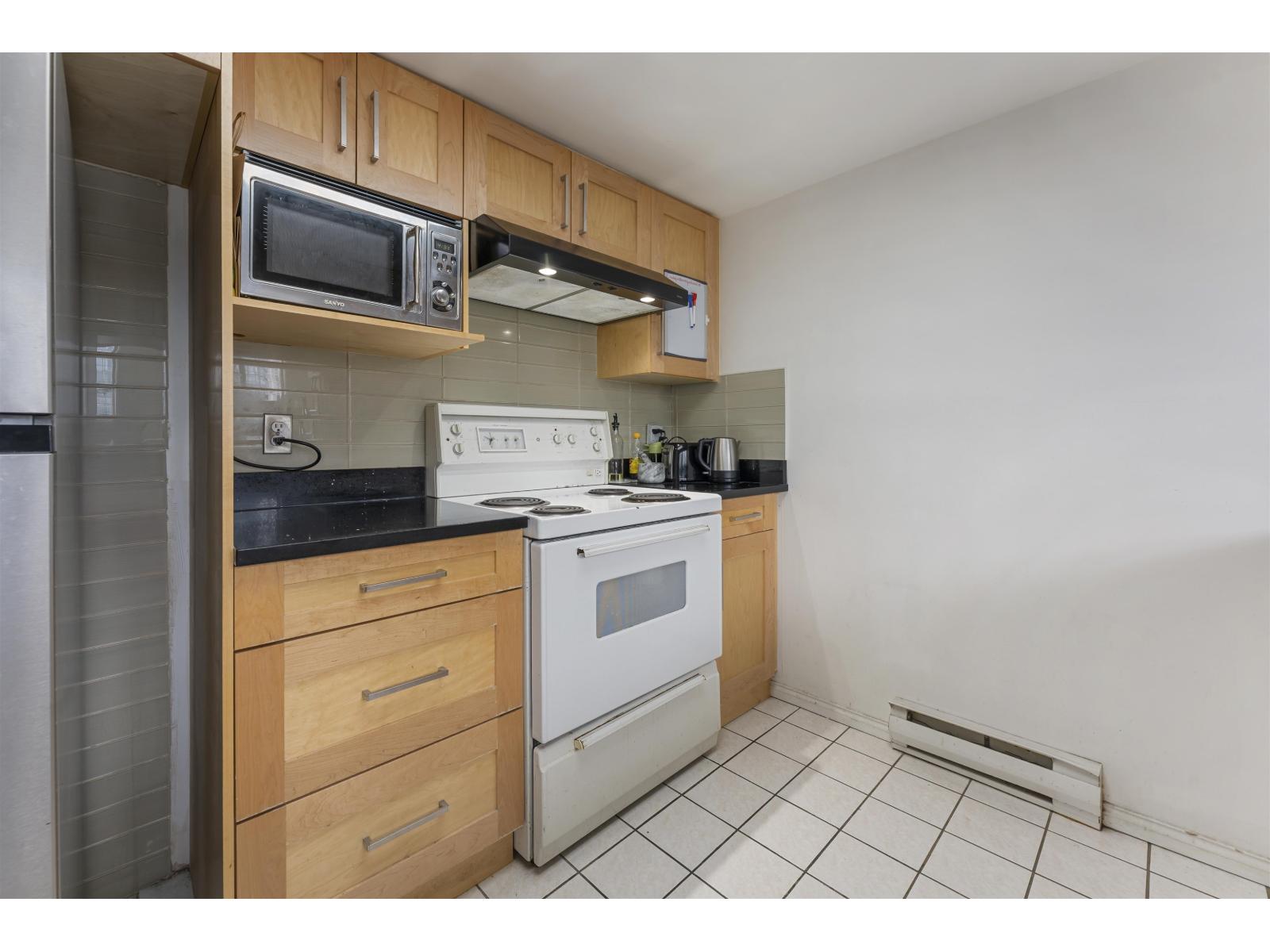 1604 10523 University Drive, Surrey, British Columbia  V3T 5T8 - Photo 7 - R3127524