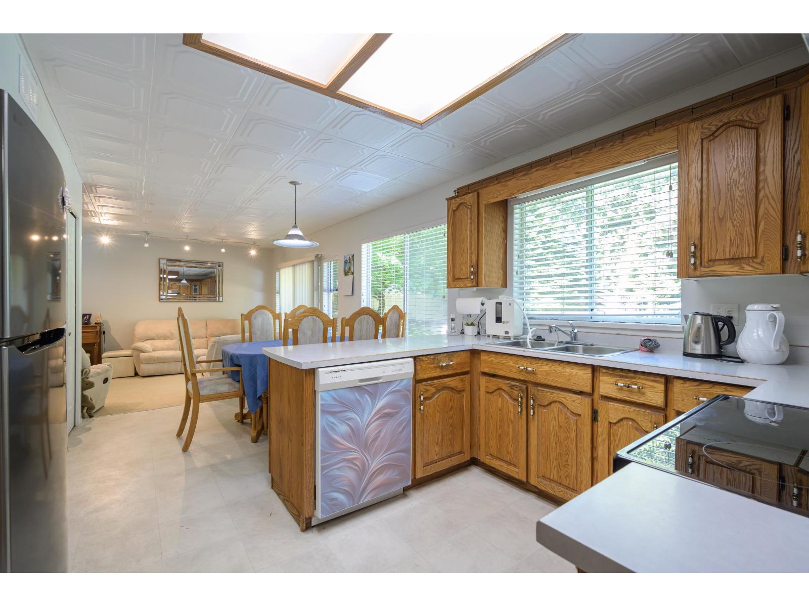 13747 63a Avenue, Surrey, British Columbia  V3X 1E6 - Photo 17 - R3127571