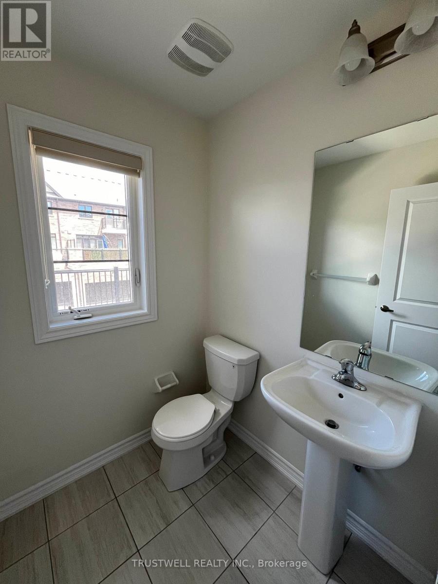 23 Verbena Street, East Gwillimbury, Ontario  L9N 0T6 - Photo 13 - N13172352