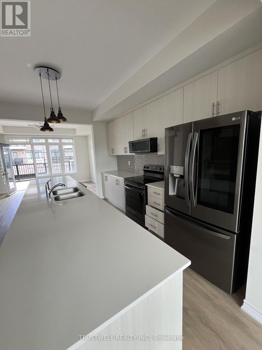 23 Verbena Street, East Gwillimbury, Ontario  L9N 0T6 - Photo 9 - N13172352