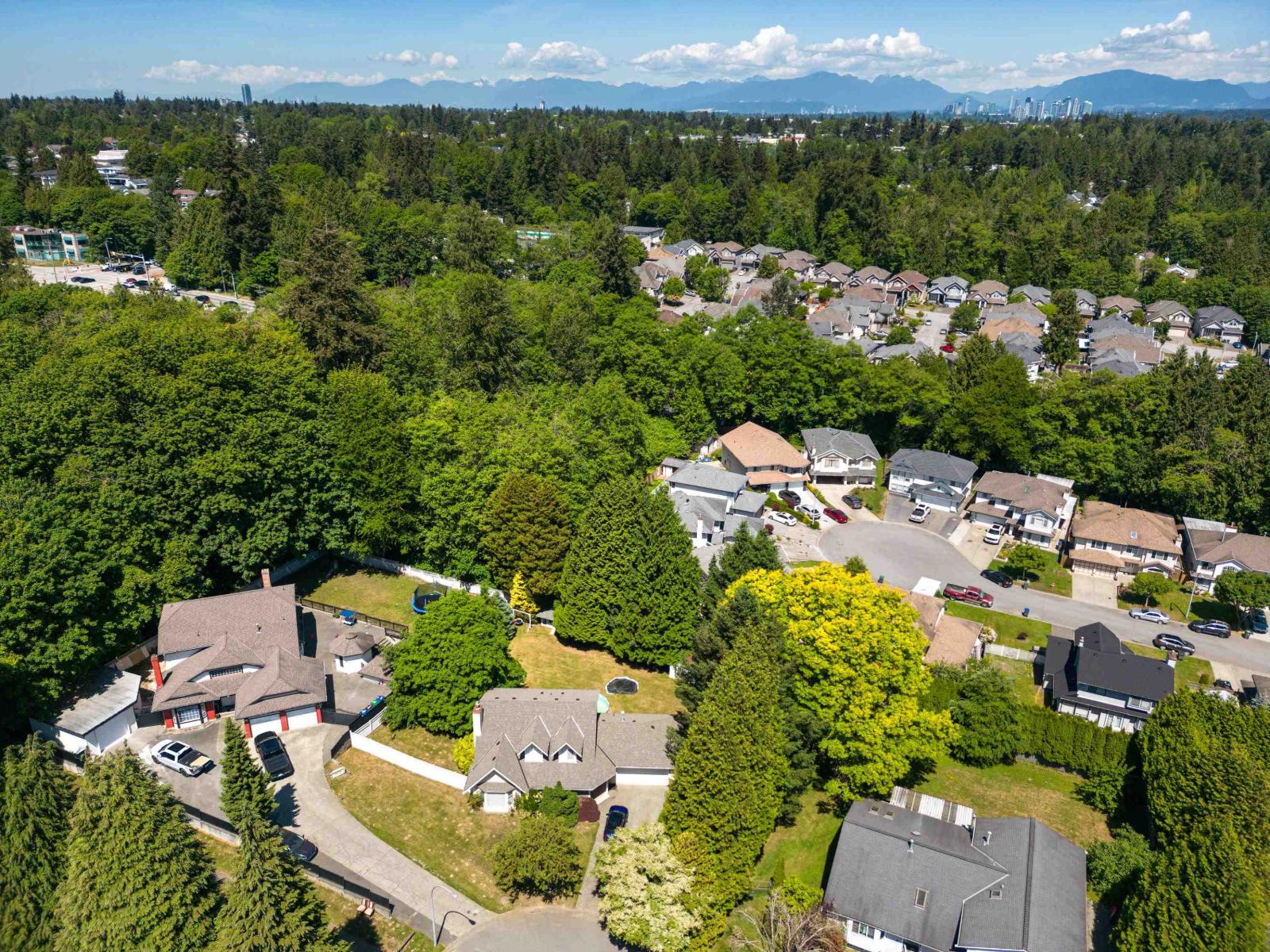 13747 63a Avenue, Surrey, British Columbia  V3X 1E6 - Photo 37 - R3127571