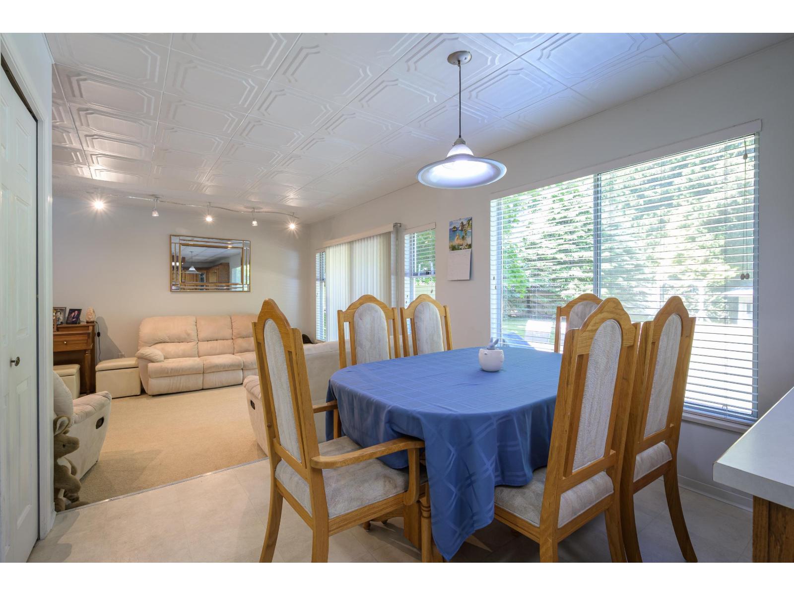 13747 63a Avenue, Surrey, British Columbia  V3X 1E6 - Photo 14 - R3127571