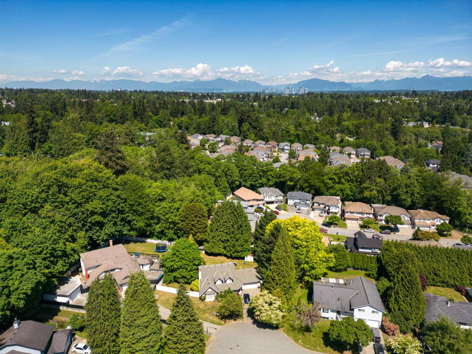 13747 63a Avenue, Surrey, British Columbia  V3X 1E6 - Photo 38 - R3127571