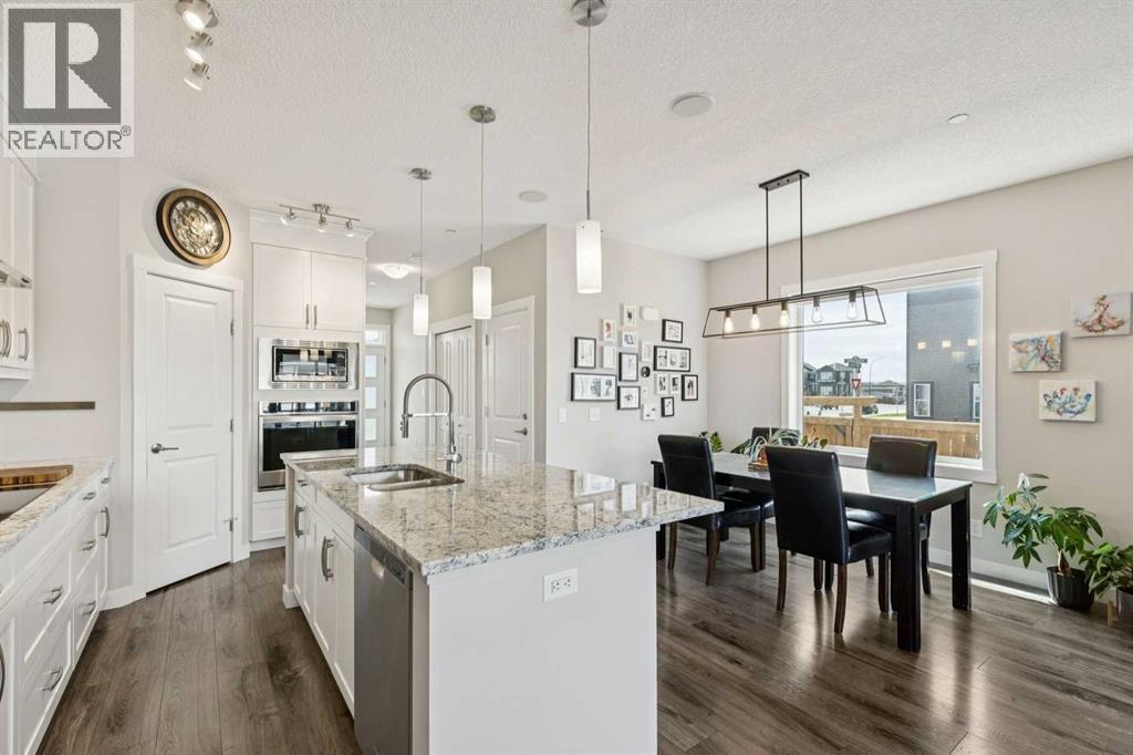 288 Lucas Avenue, Calgary, Alberta  T3P 1N3 - Photo 11 - A2307807