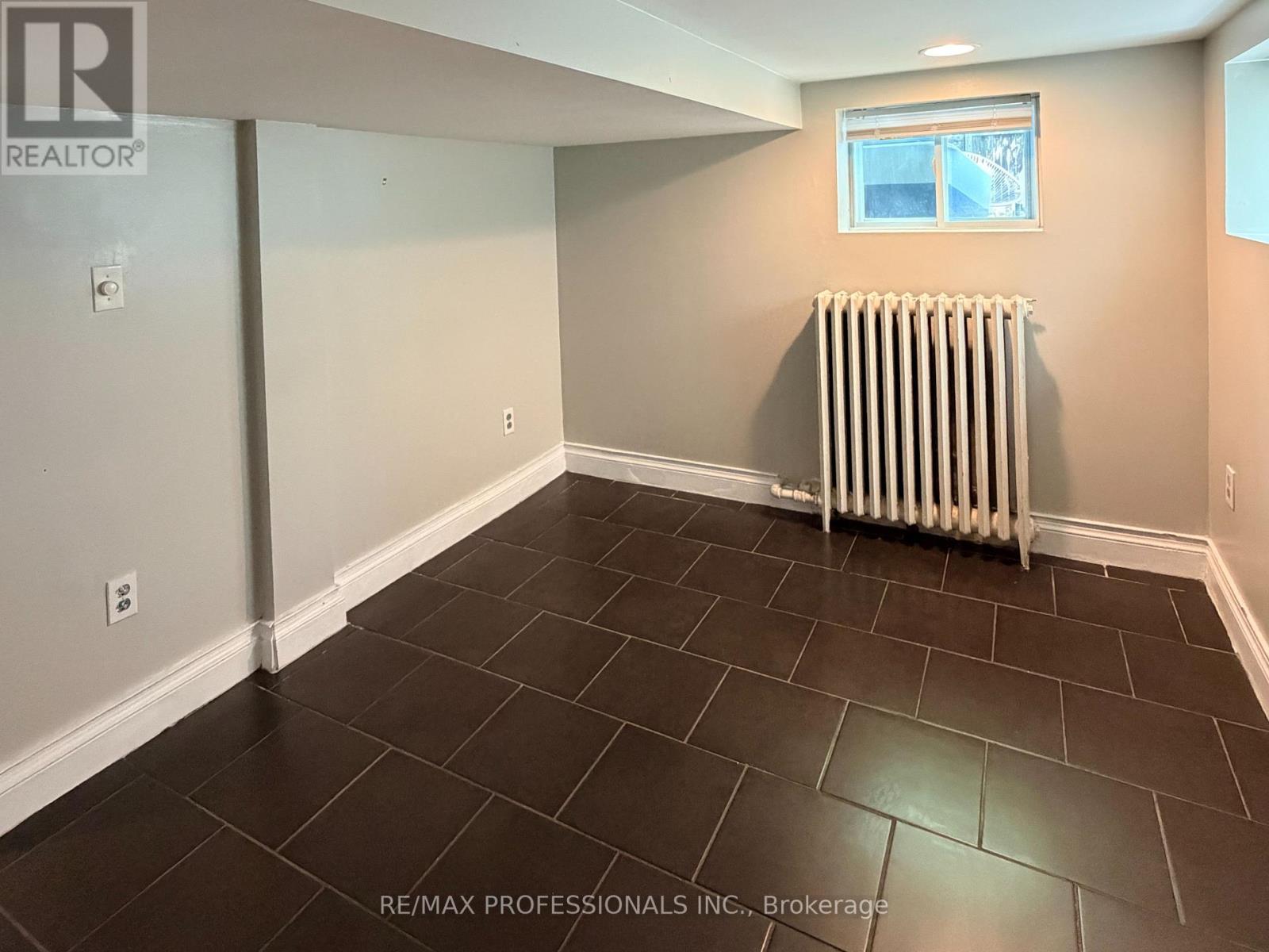 Lower - 99 Seventeenth Street, Toronto, Ontario  M8V 3K5 - Photo 11 - W13172372