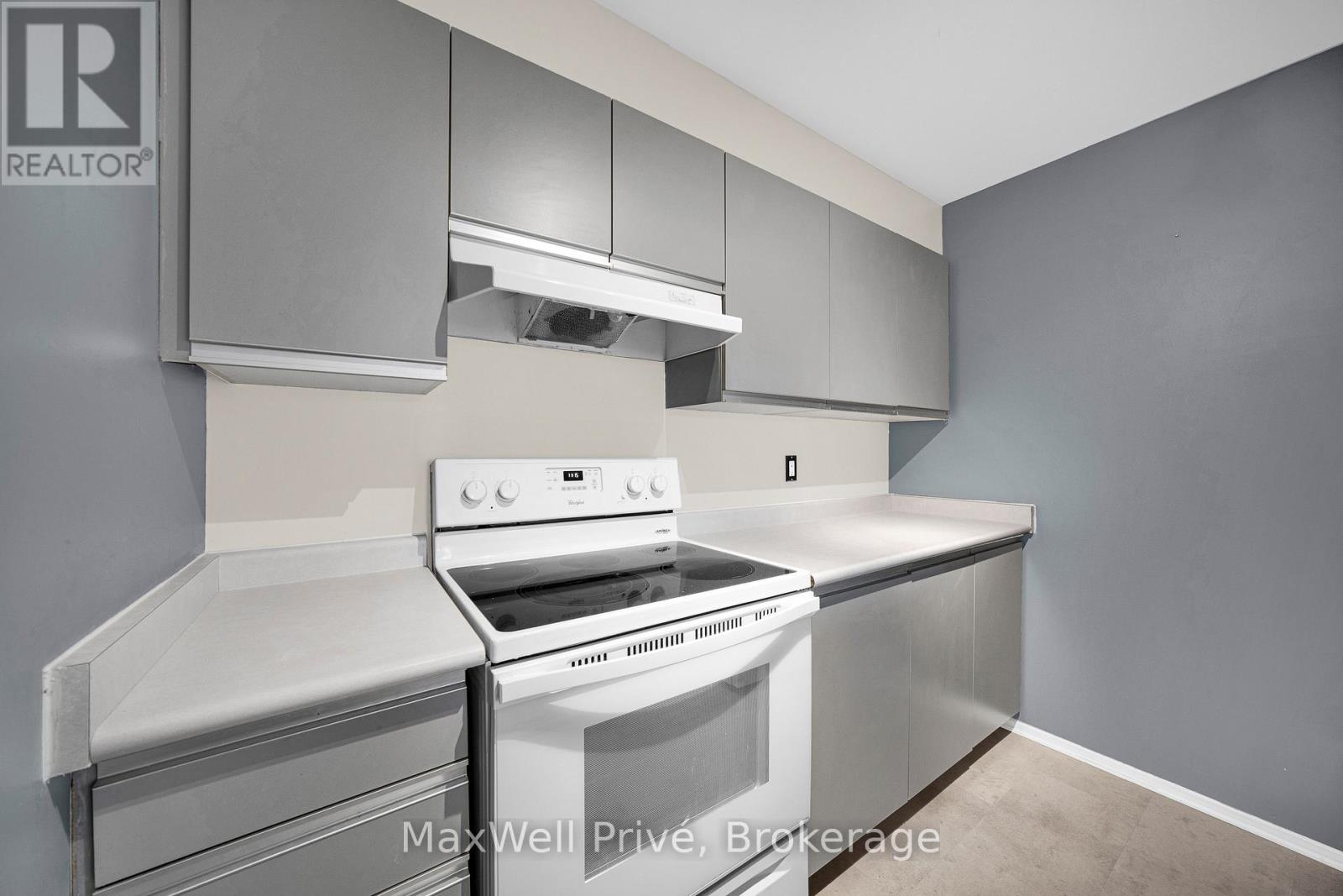 218 - 250 Brittany Drive, Ottawa, Ontario  K1K 4M1 - Photo 8 - X13172364