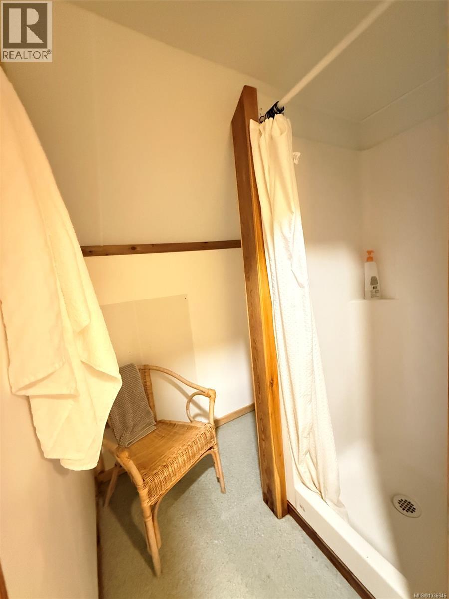 170 1st St, Sointula, British Columbia  V0N 3E0 - Photo 11 - 1036846
