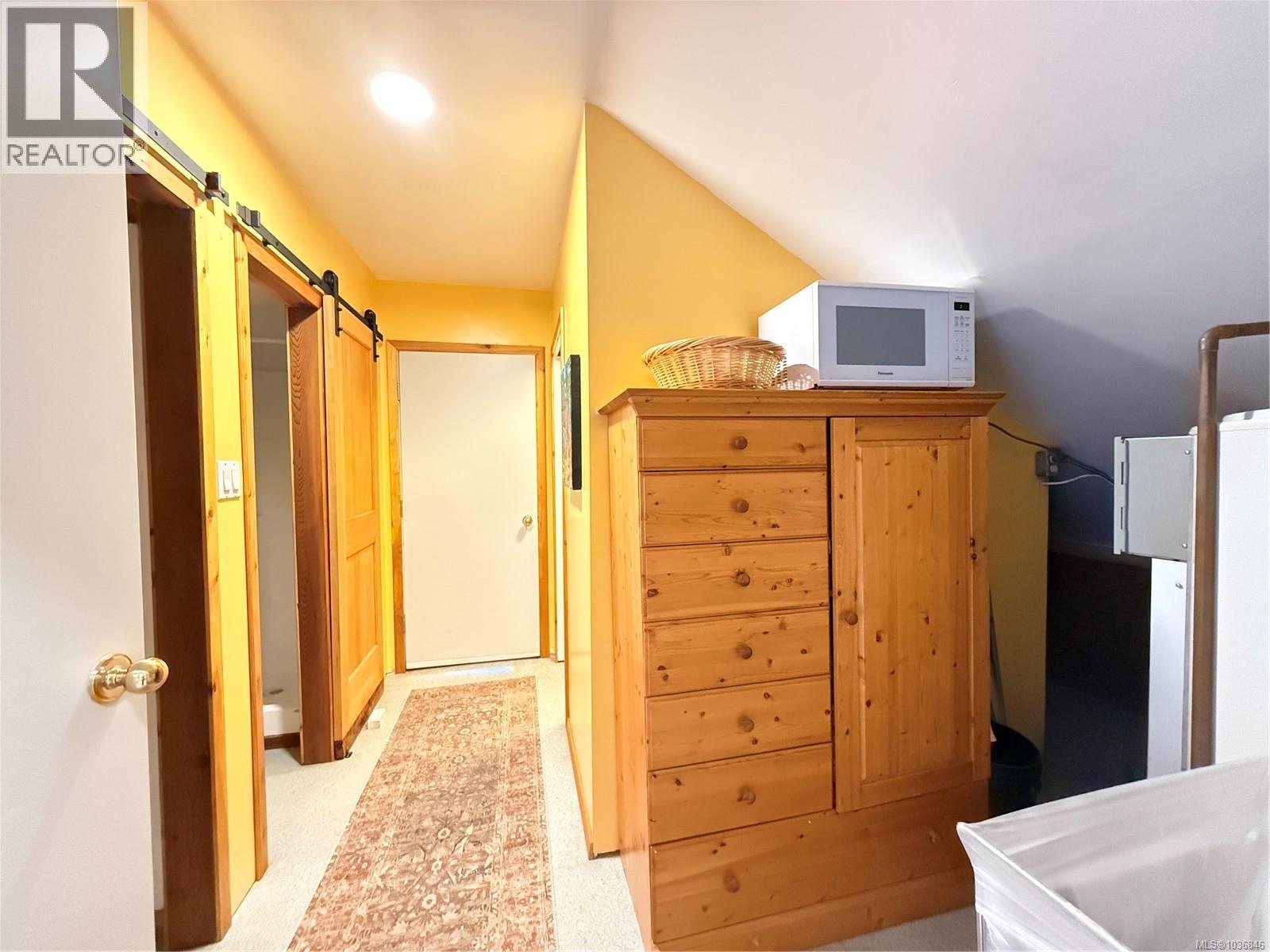 170 1st St, Sointula, British Columbia  V0N 3E0 - Photo 8 - 1036846