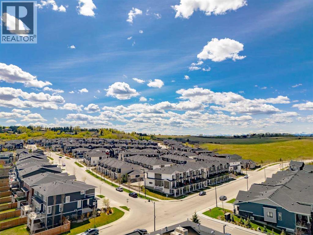 212 Crestbrook Common SW, Calgary, Alberta  T3B 6L1 - Photo 45 - A2308677
