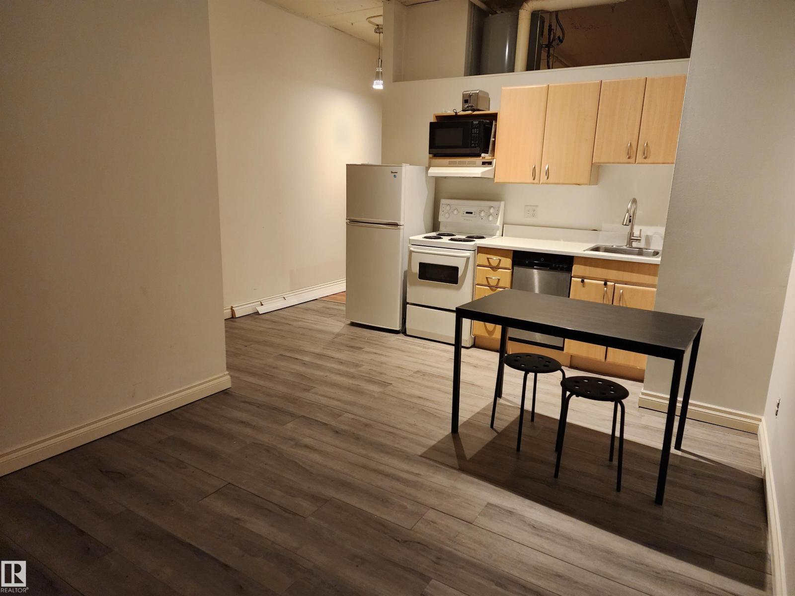 #1002 10024 Jasper Av NW, Edmonton, Alberta  T5J 1R9 - Photo 2 - E4489582