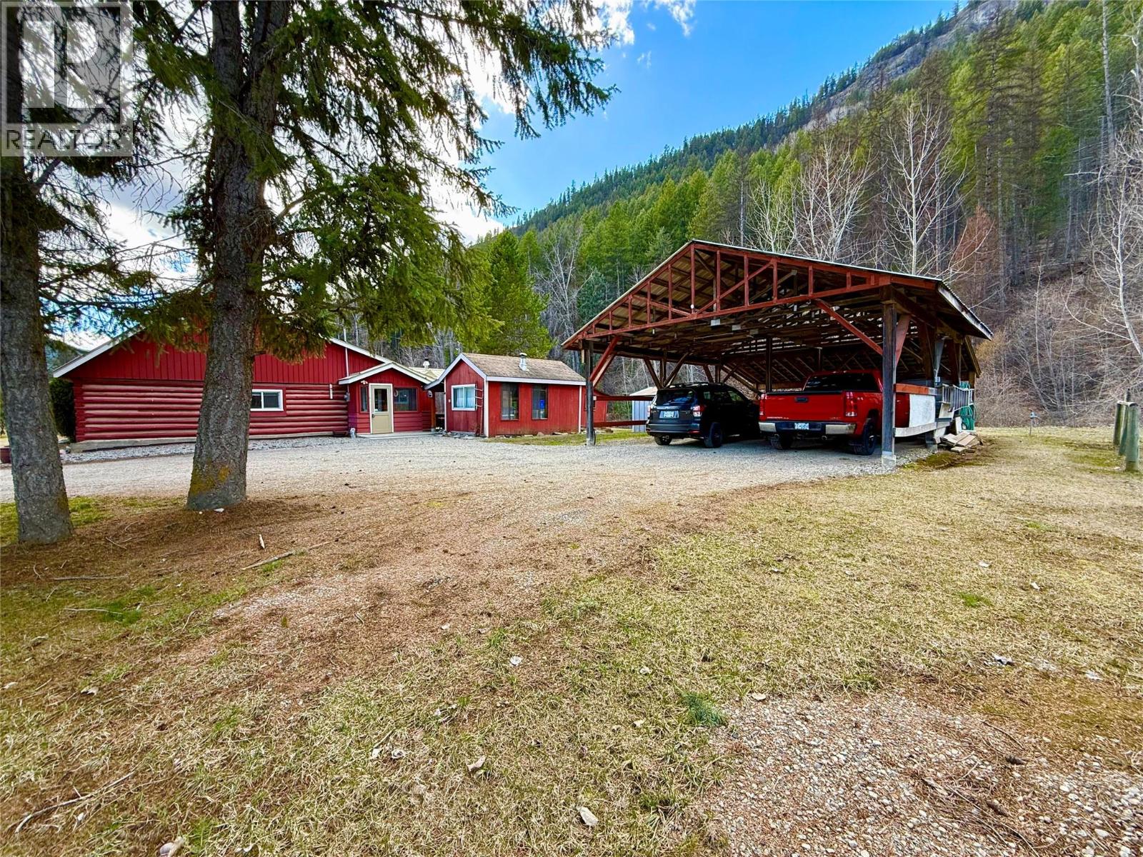 12451 Brown Creek Road, Grand Forks, British Columbia  V0H 1H8 - Photo 2 - 10379628