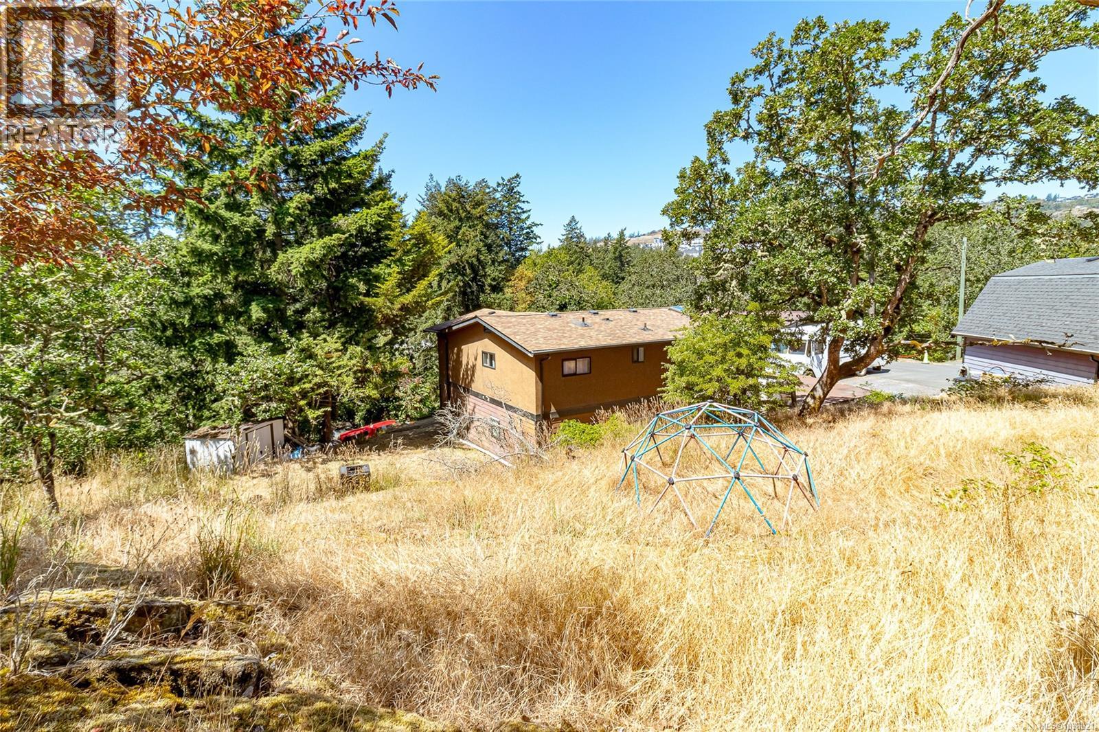 2673 Florence Lake Rd, Langford, British Columbia  V9B 4H5 - Photo 5 - 1038021