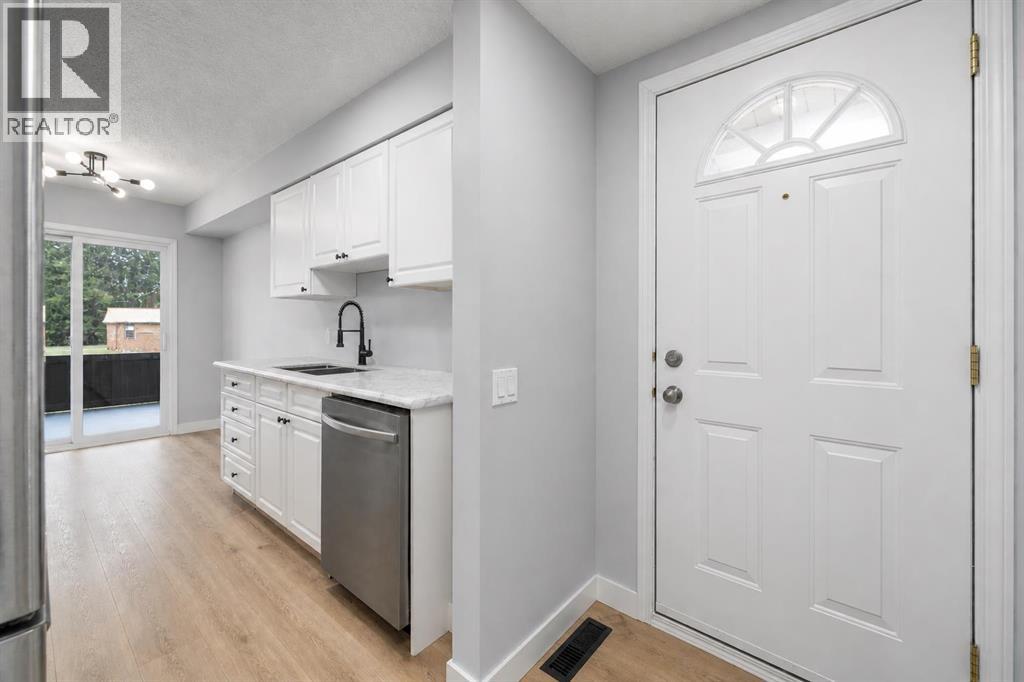 1, 5315 53 Avenue Nw, Calgary, Alberta  T3A 2E7 - Photo 4 - A2307612